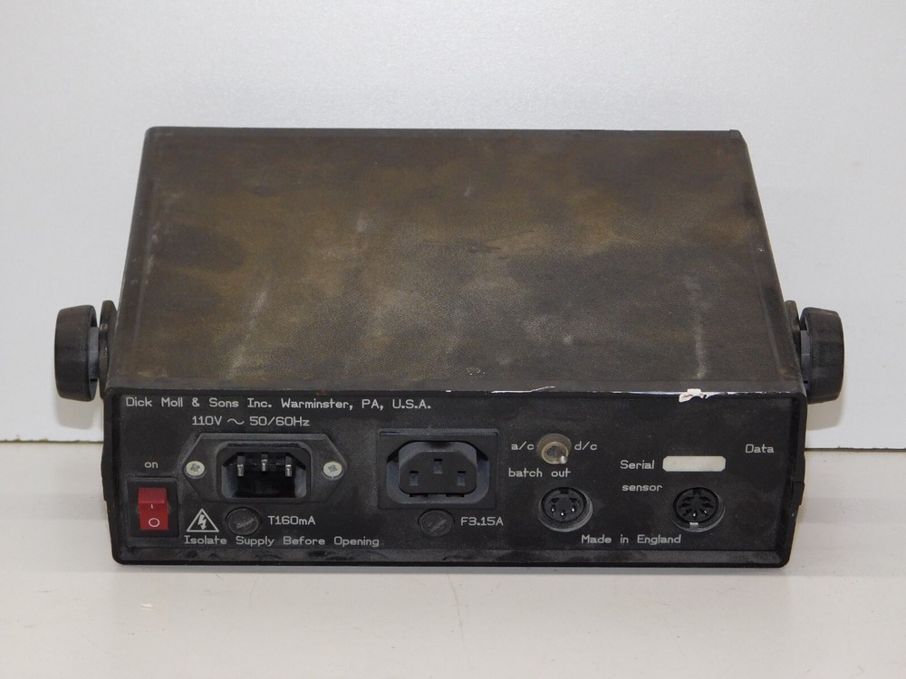 Dick Moll & Sons BC-733 Digital Display Batch Counter Controller Module Unit
