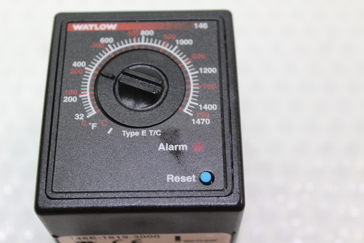 3777 Watlow 146E-1619-3000 Temperature Controller