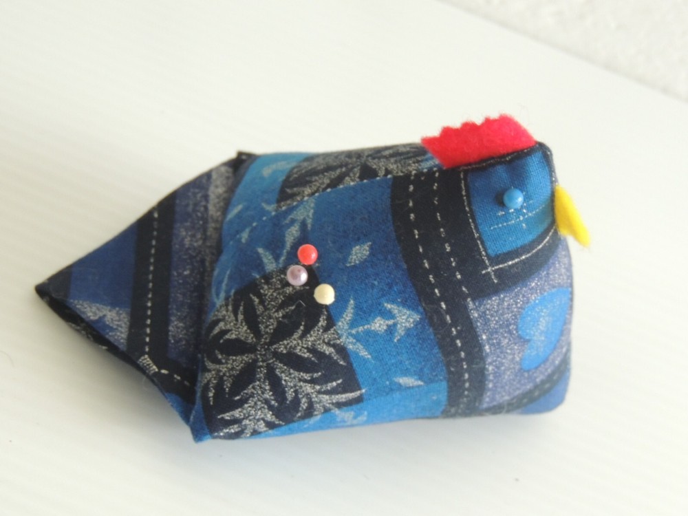 Chicken Pin Cushion BLUE Triangular Shape Quilted 5" FREE SHIP!