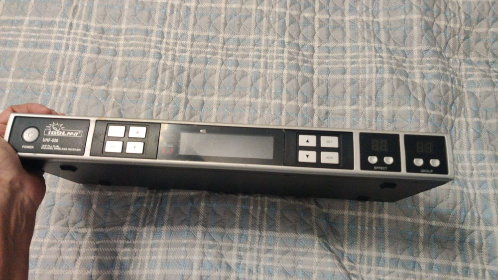 IDOLPRO Wireless Microphone System UHF-528