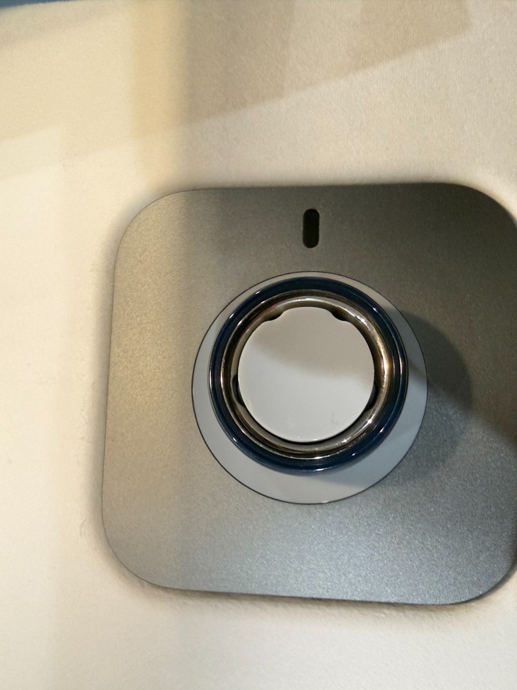 Oura Ring 4 Ceramic (Midnight), Size 4