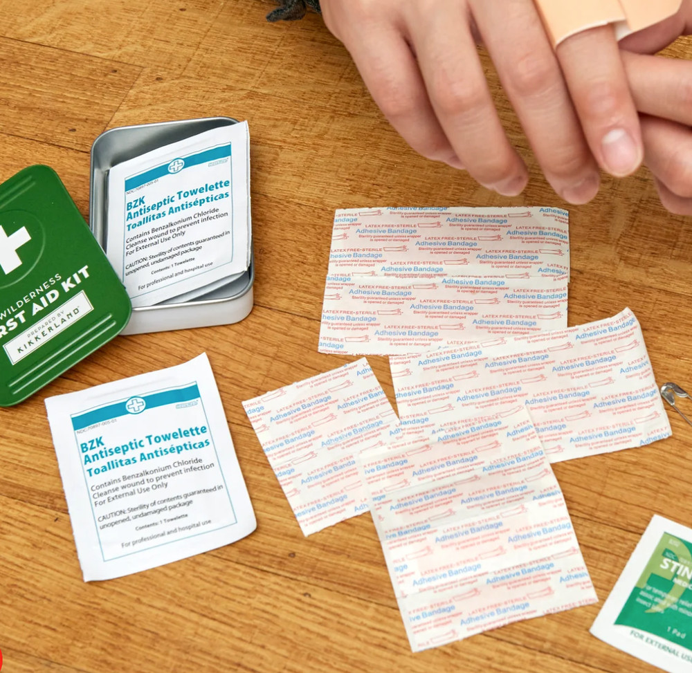 Kikkerland Wilderness First Aid Kit