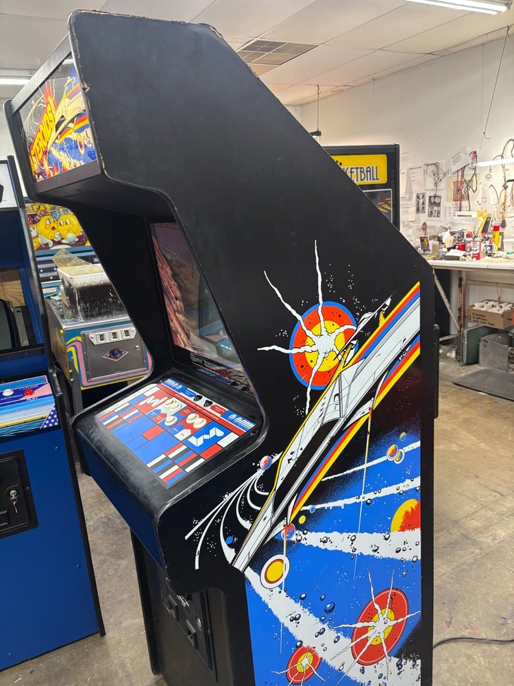 Restored Atari Asteroids arcade game