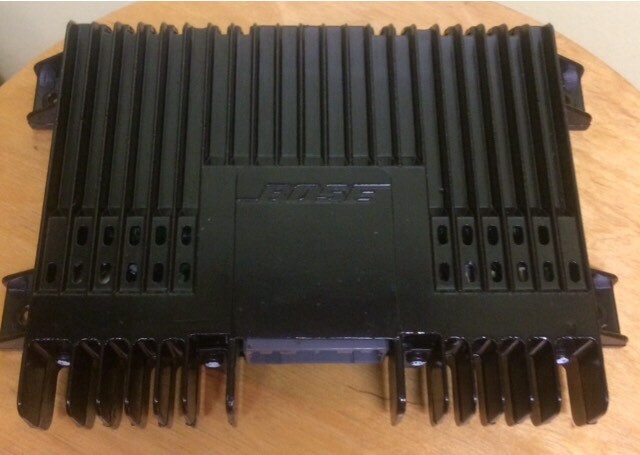 1997 - ‘98 VW Jetta OEM Bose 1HM035446 Amplifier