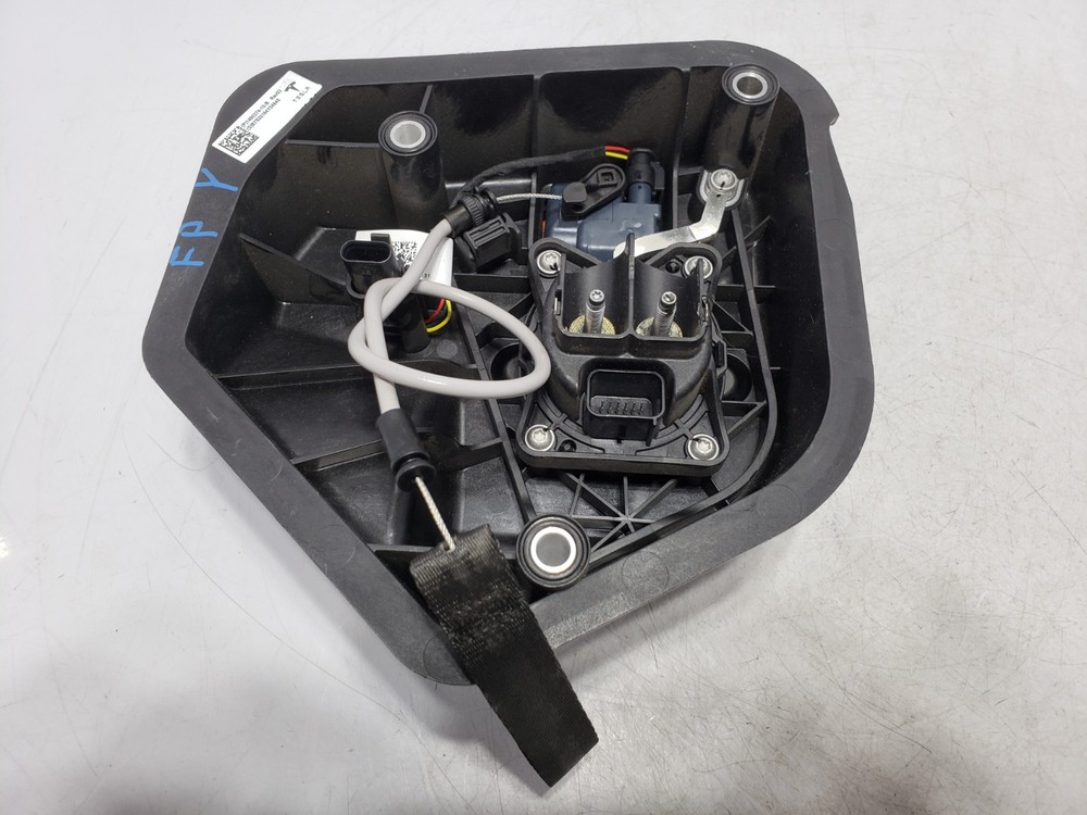 ✅ 2017-2023 OEM Tesla Model Y 3 Charging Port Inlet Socket Control Module