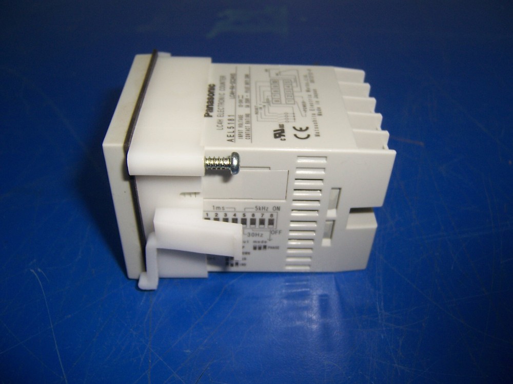 13665 Panasonic LC4H-R4-DC24VS counter