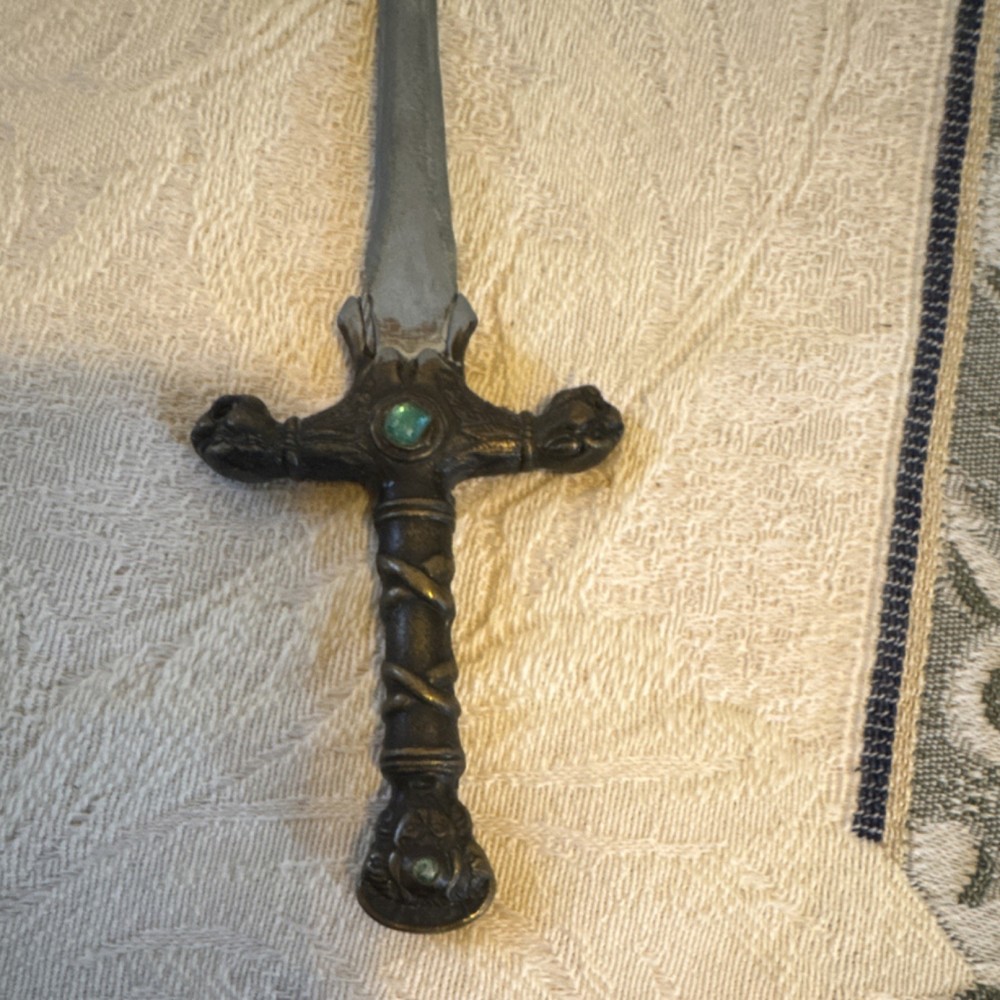 Silver Bronze Decorative Collectible Dagger with Ornate Handle, Single Edge