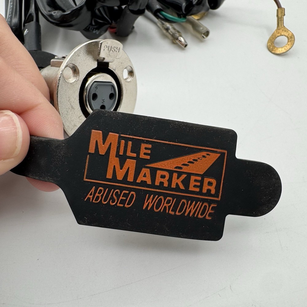 Mile Marker Winch Replacement Plug Untested Read