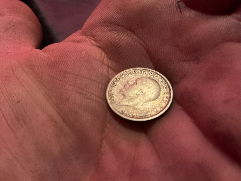 SIXPENCE A-1928-D