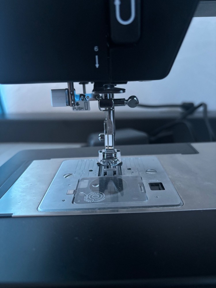 Singer Heavy Duty 4432 Sewing Machine