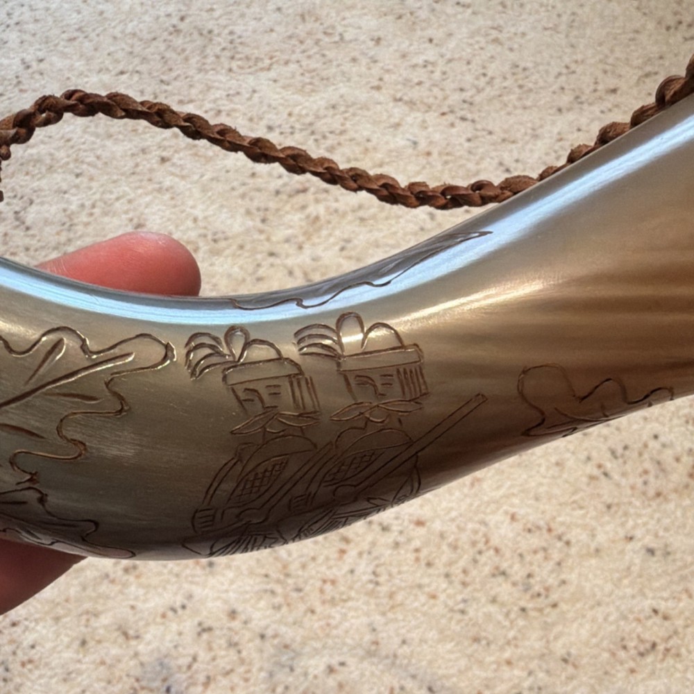 Vintage Engraved Powder Horn Brass Fittings Leather Strap Muzzleloader
