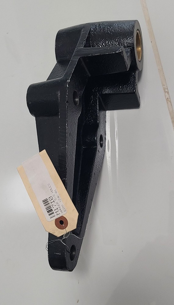 M1710 HANGER 5/8 HOLES