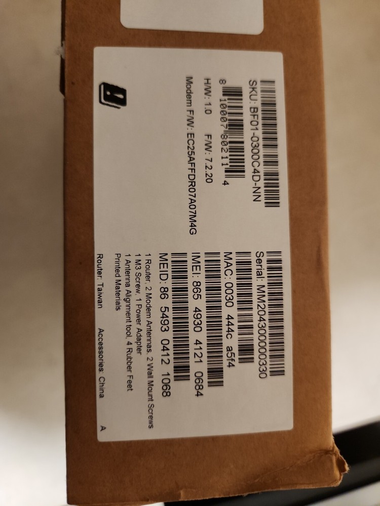 Cradlepoint E300 Series Router 300 Mbps