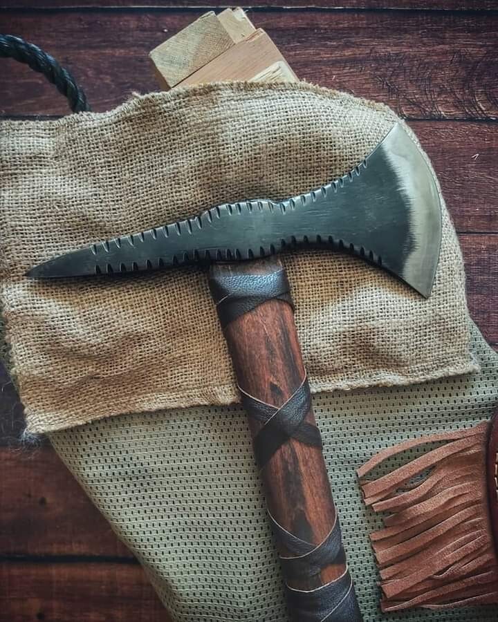 Hand-Forged Axe with Wolf-Shaped Engraved Handle – Display or Gift for Him