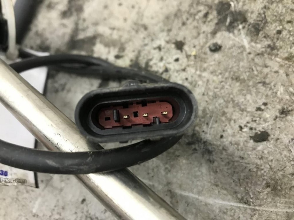 Kenworth T660 DEF Sensor - Used