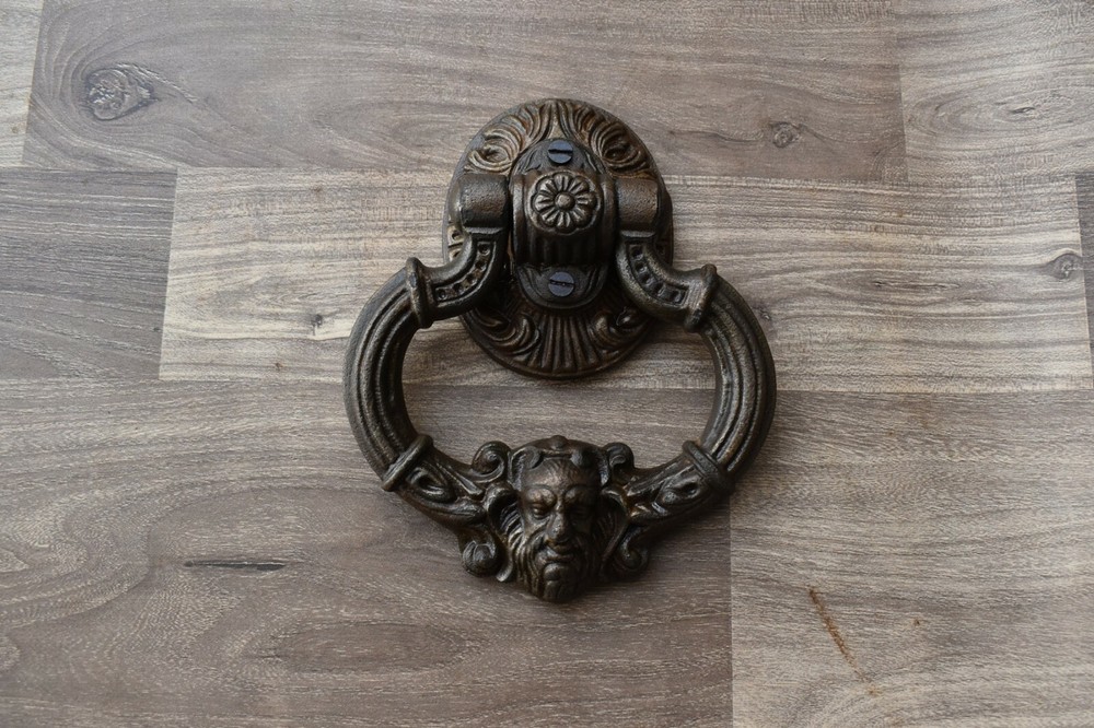 Vintage Cast Iron Victorian Face antique Door Knocker Handle Knob Pull Ring