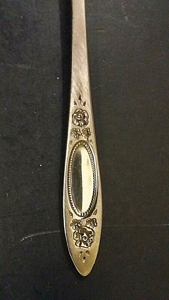 Oneida Vignette Stainless Salad Fork 6 3/4"