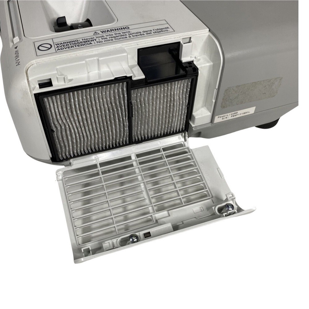 Epson LCD Projector PowerLite 93 Model H382A with Remote Control