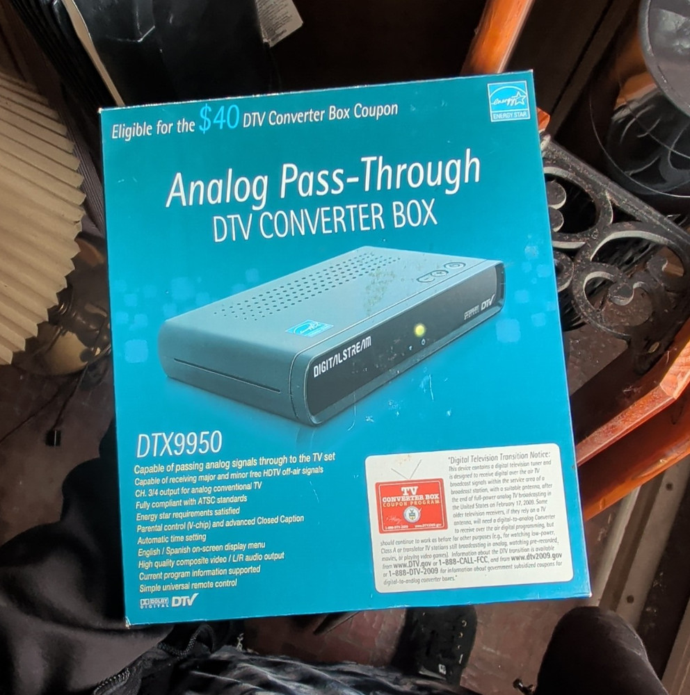 Digital STREAM DTX9950 Converter Box Analog Pass-Through Auto Time Set