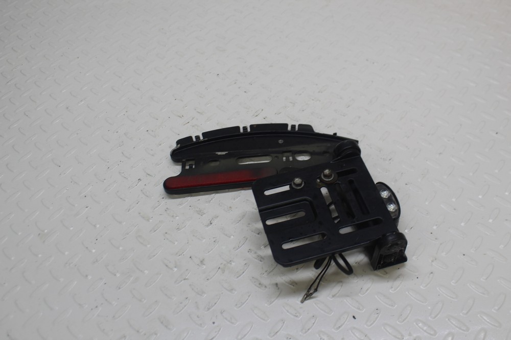 HARLEY-DAVIDSON OEM LICENSE PLATE LIGHT 73504-11