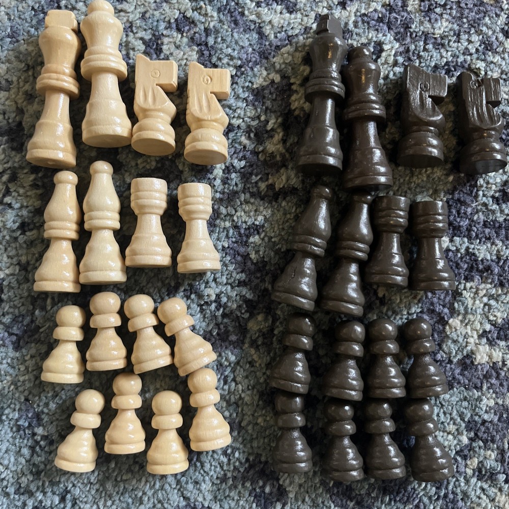 wood carved chess pieces only
