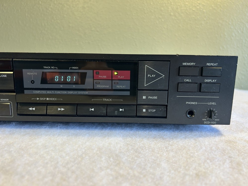 Denon DCD-1100 Digital PCM Audio CD Player - TESTED Working!