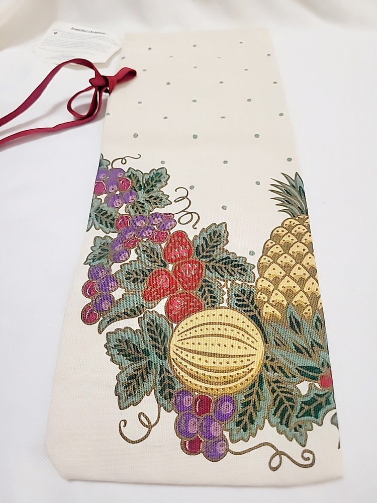 Winterthur Museum Wine Gift Bag - Historic Fabric Reproduction with Fruit Design