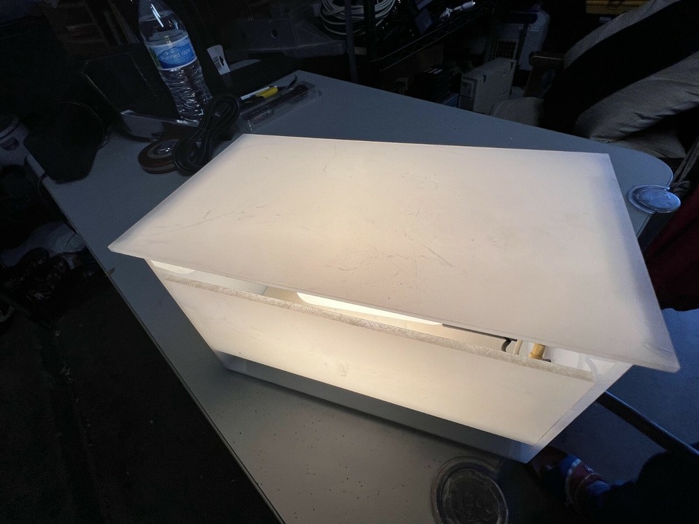 Edvotek White Light Box. Tested. Fast free shipping