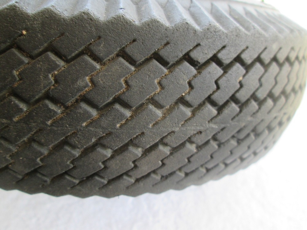 2.80/2.50-4 Tubeless Pneumatic Front Wheel