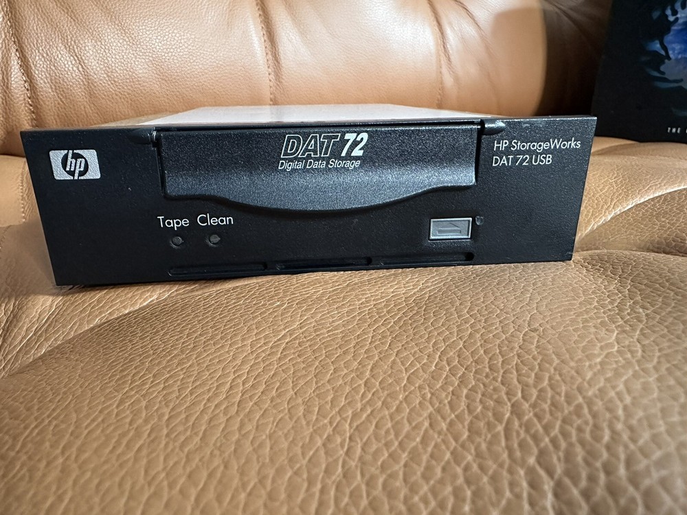 HP StorageWorks DAT 72 USB Data Storage Internal Tape Drive DW026A ( untested )