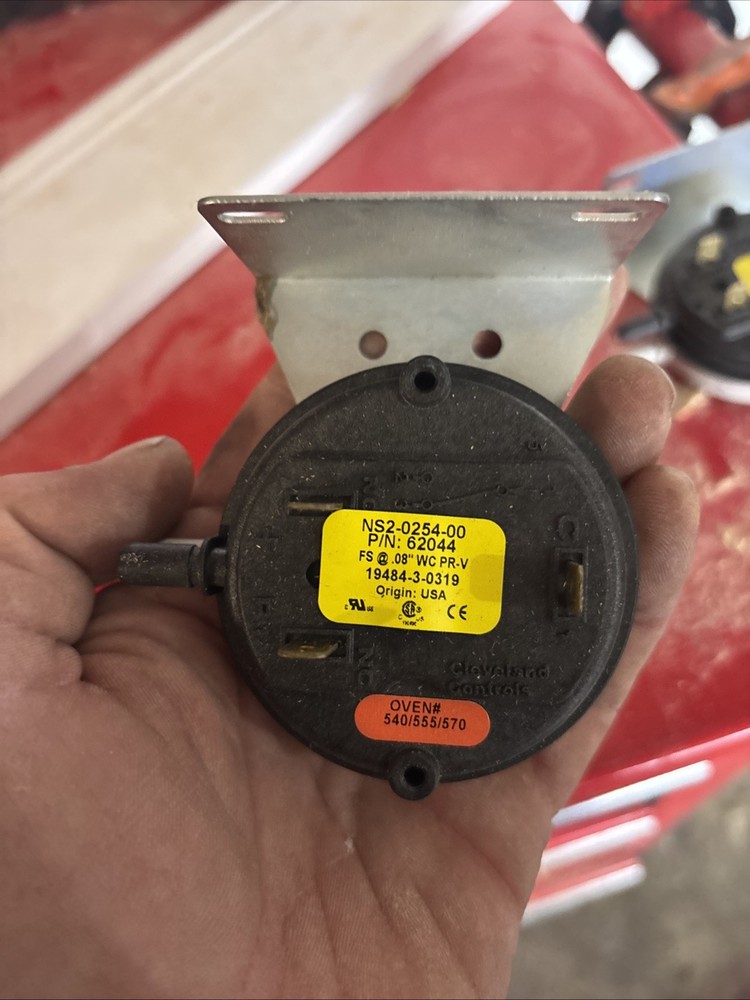 Middleby 62044 Air/Pressure Switch