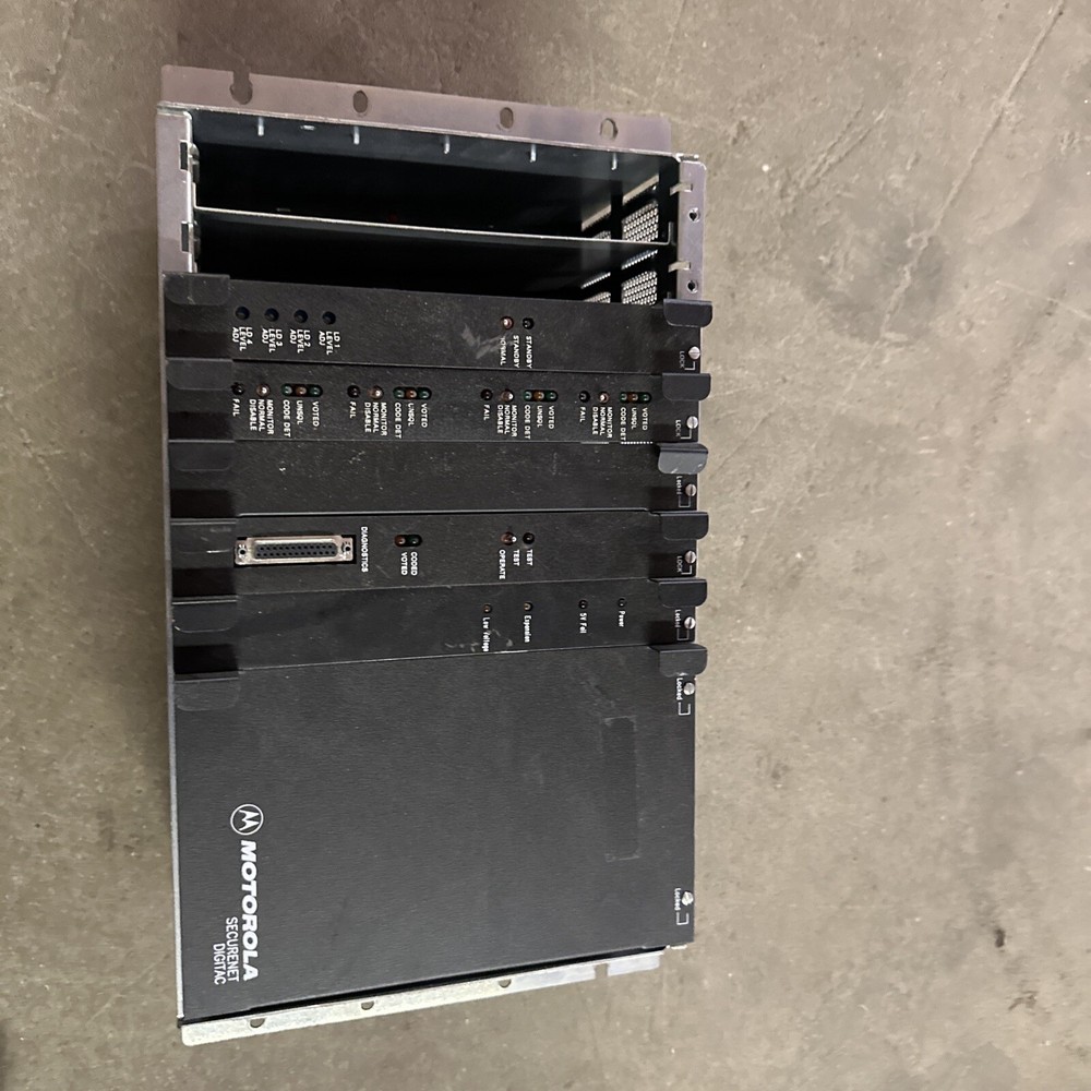 MOTOROLA Q2981A SECURENET DIGITAC COMPARATOR LOADED W/ CARD MODULES