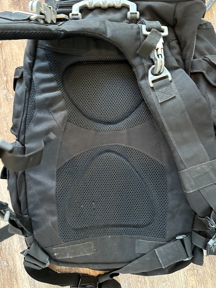 Oakley Mechanism Tactical Backpack Standard Issue Field Gear Gorpcore Rugged