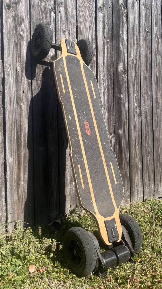 Meepo Hurricane Pro (Bamboo) Electric Skateboard  w/ Accessories and Controller