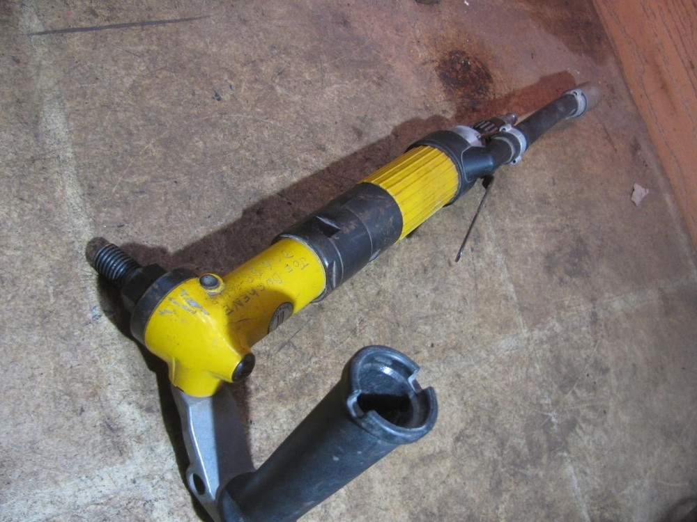 Atlas Copco LSV33S009 s Pneumatic Grinder Sander Buffer ???