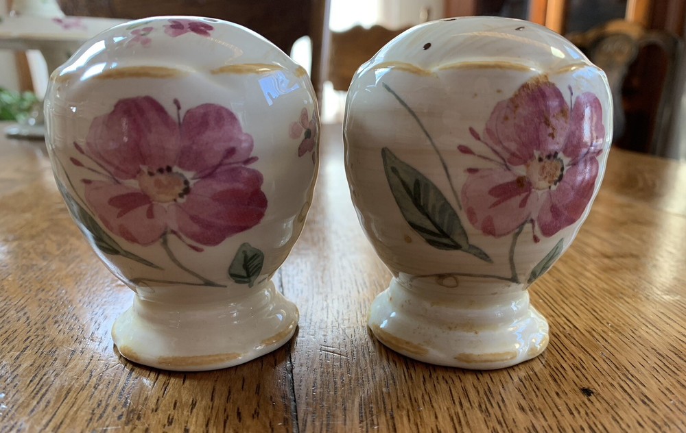 Pfaltzgraff Silk Rose Salt And Pepper Shaker Set Excellent Condition