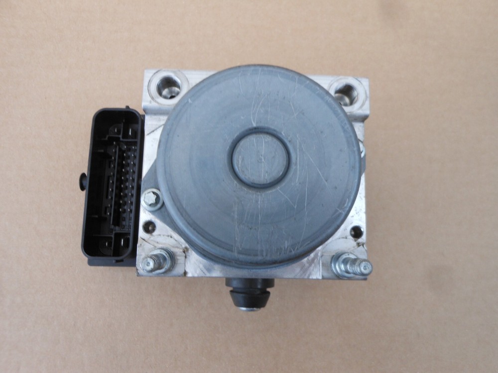 2013 Ducati Monster 796 ABS – ABS Pump / Control Module