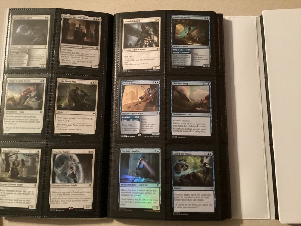 MTG THRONE OF ELDRAINE NEAR COMPLETE BASE SET W/BINDER READ