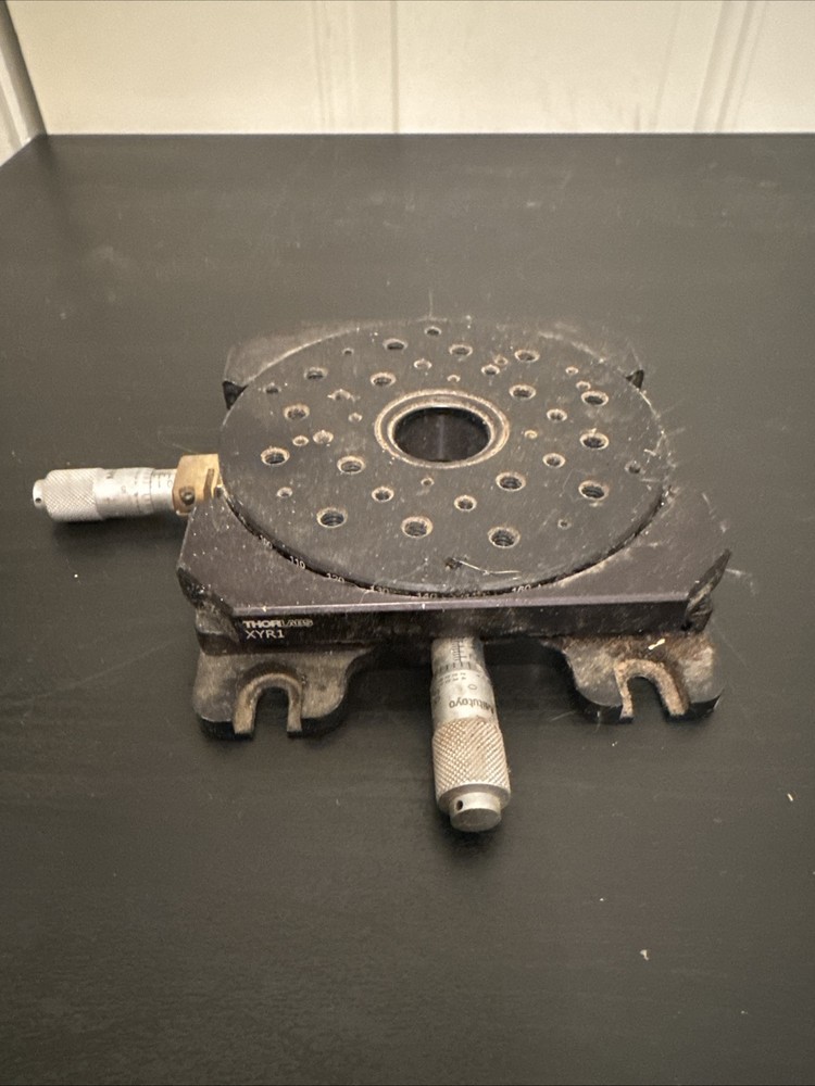 Thorlabs XYR1 Translation Stage With Rotating Mounting Platform
