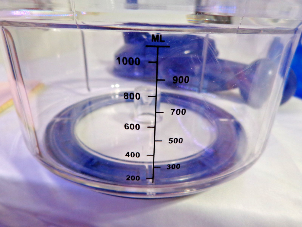 Tupperware Quick Chef Sapphire Blue Non-Electric Food Processor