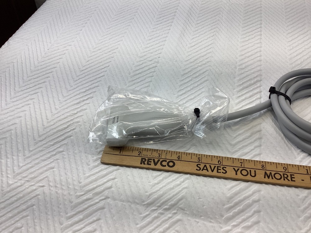 Seimens Acuson 15L8w Linear Array Ultrasound Transducer Probe 08252596