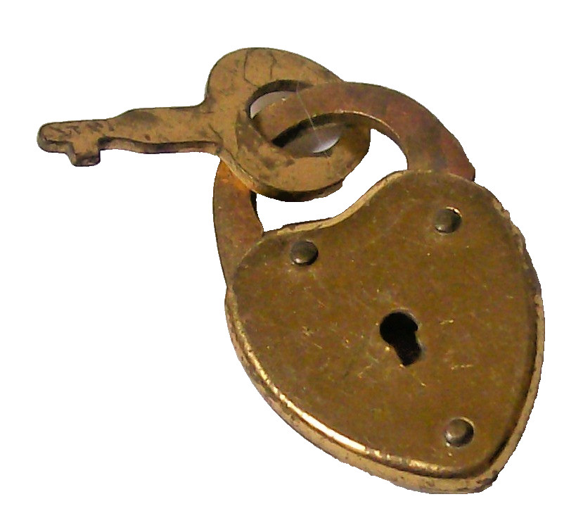 Vintage GOLDTONE PADLOCK AND KEY