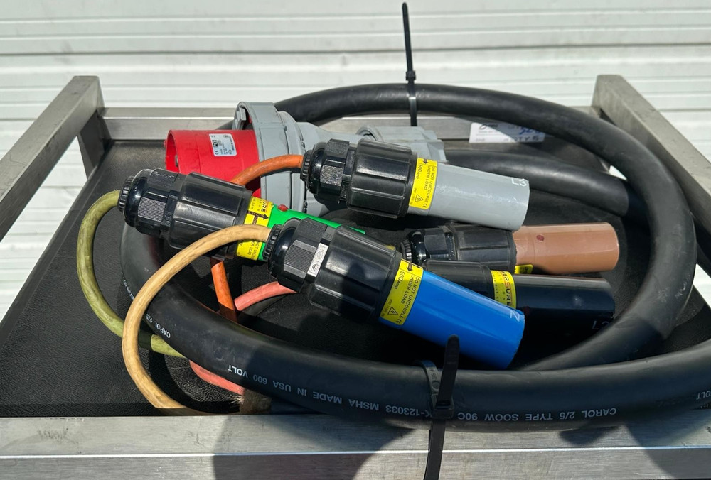 400A Power Distro With Cee 63A-Redx6 #383 (TRUEHEARTSOUND)