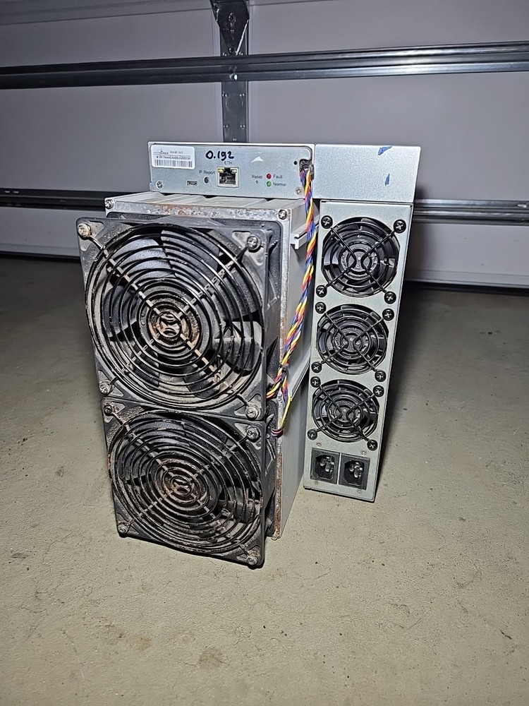 Bitmain Antminer S19 XP 141TH/s Bitcoin Miner SHA-256 ASIC BTC BCH