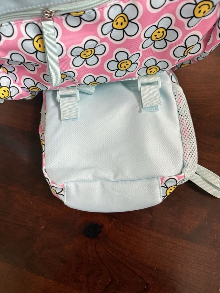 Be Kind 2 Piece Set Smiling Daisies Turquoise Backpack w/ Lunchpack NWT