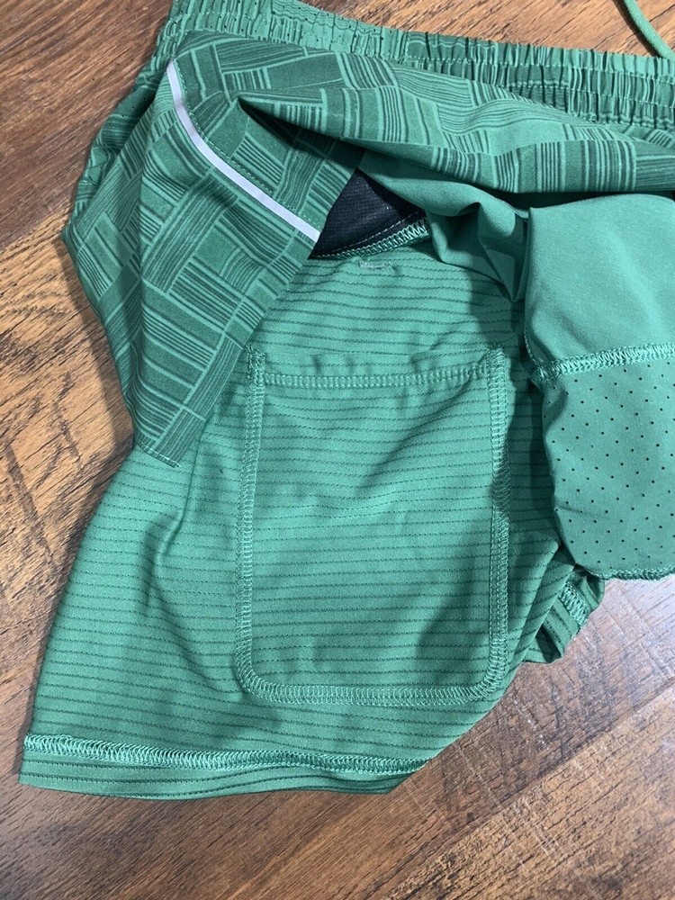 VRST Accelerate 5" Mesh Lined Run Shorts Men's Size XXL