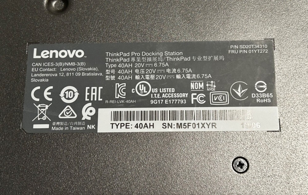 Lenovo ThinkPad Pro Docking 40AH with 90W A/C Adapter Square Tip No Keys