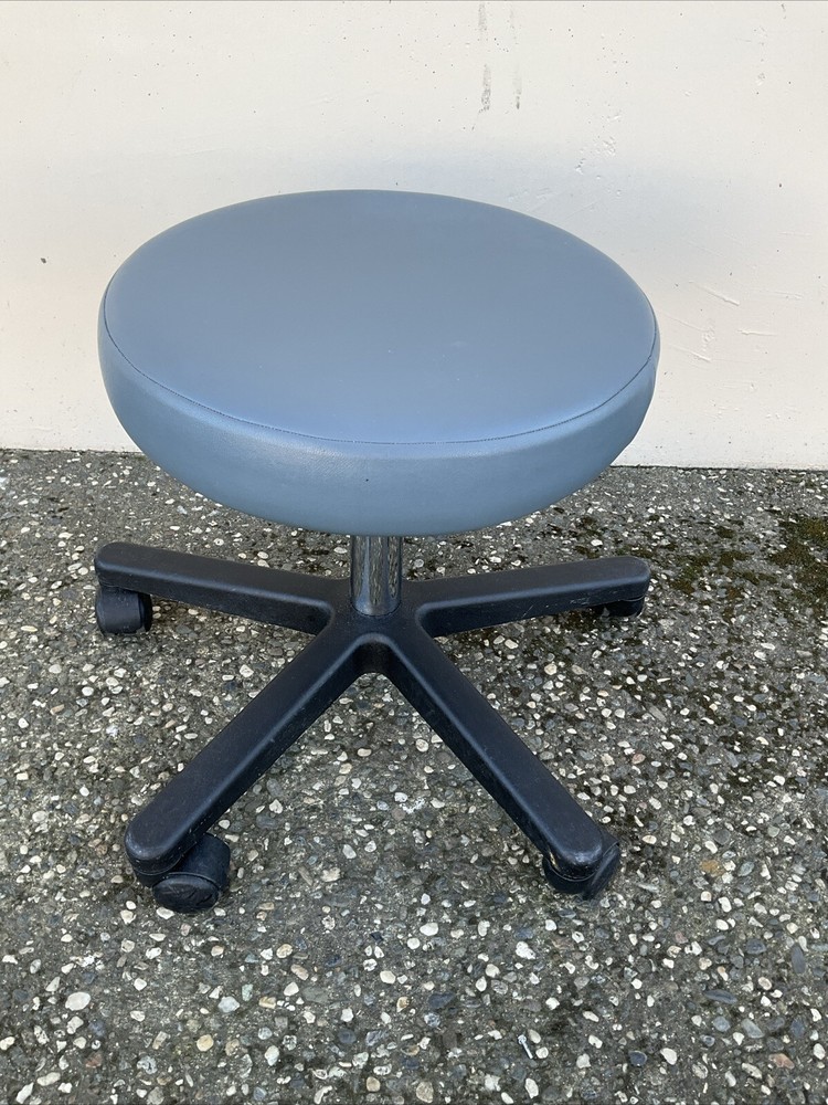 Ritter 272 Exam Stool Pneumatically Adjustable Midmark