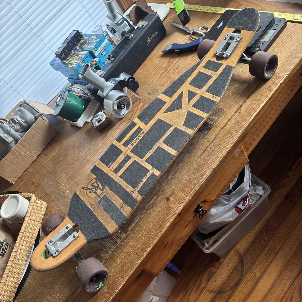 Skateboard- Bustin Boards 38" longboard Custom