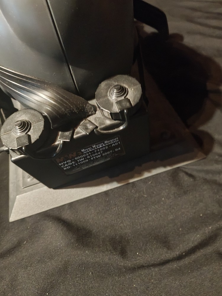 MW2 Night Vision Binoculars Black